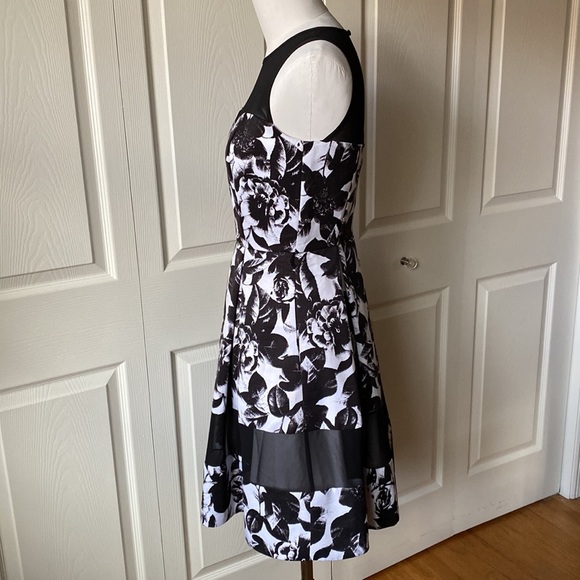 White House Black Market Dress - Picture 2 of 9